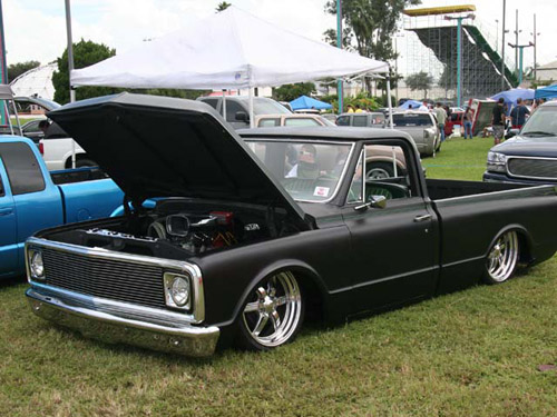Show me your later 60's model C10's Pirate4x4